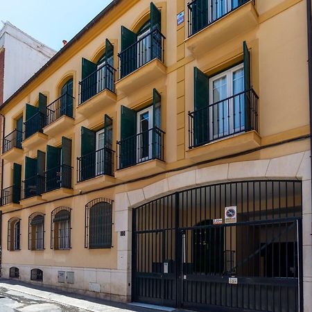 Apartment & Pool In Malaga City Center エクステリア 写真