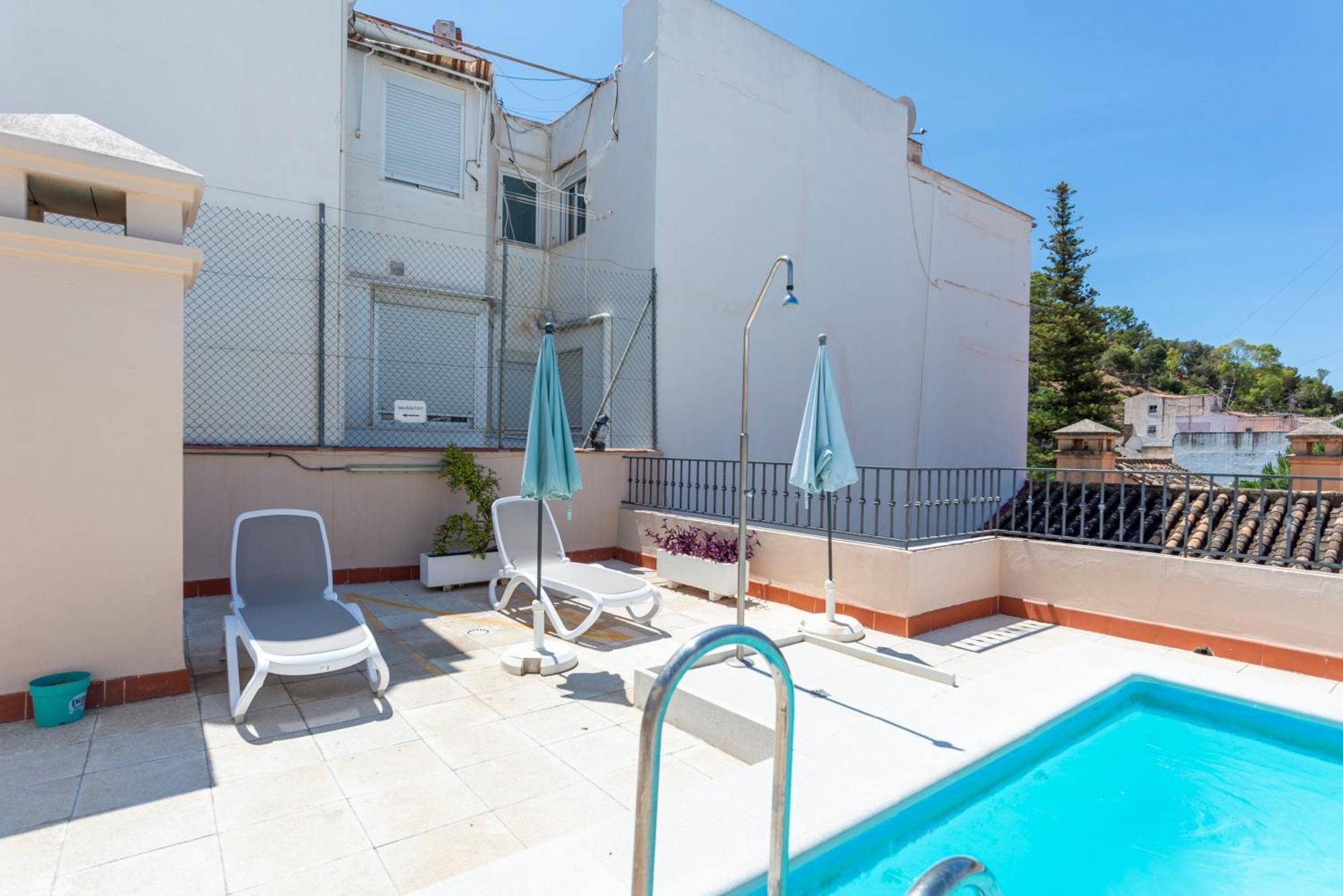 Apartment & Pool In Malaga City Center エクステリア 写真