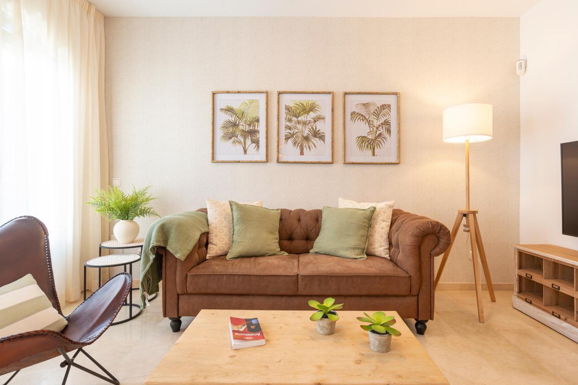 Apartment & Pool In Malaga City Center エクステリア 写真