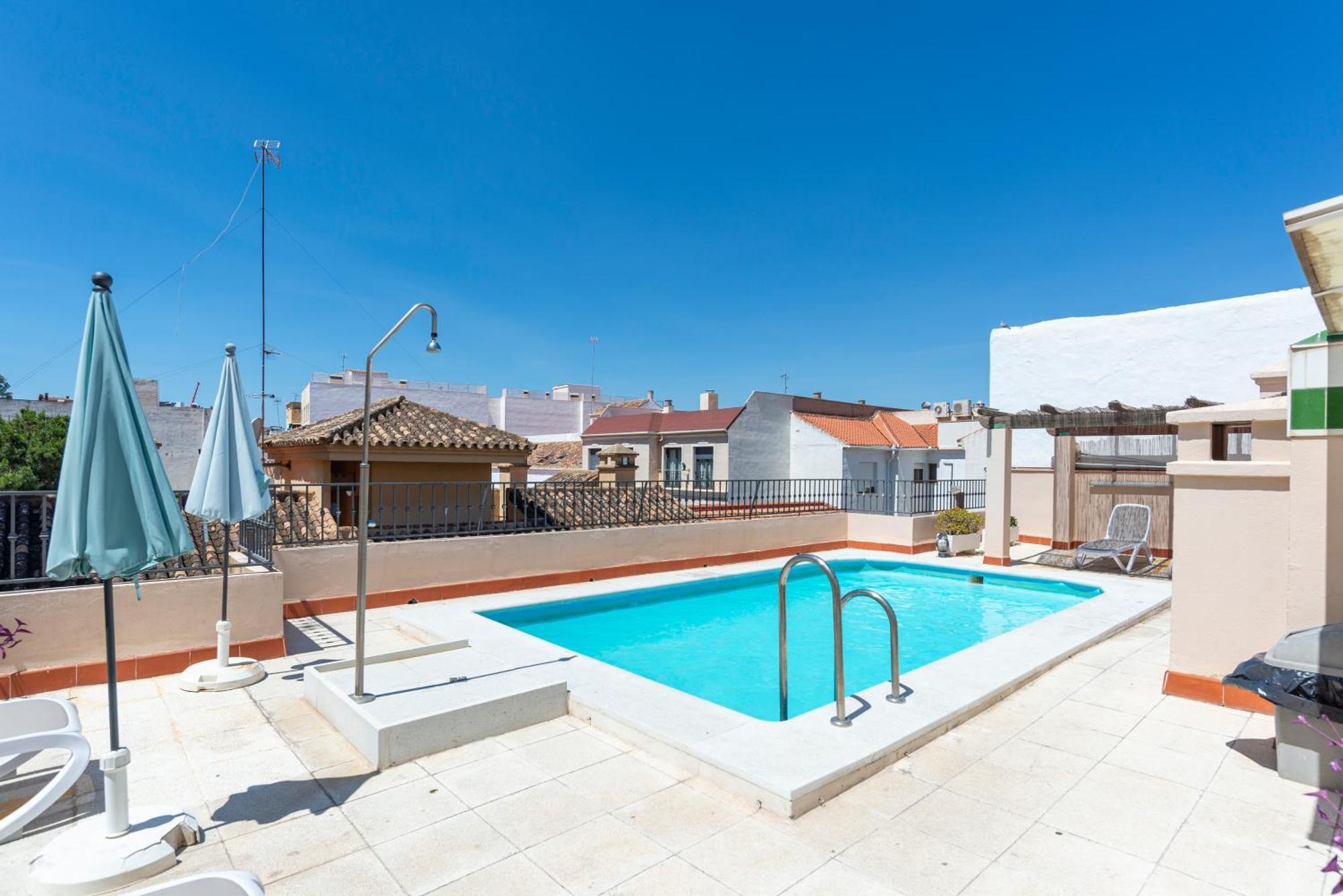 Apartment & Pool In Malaga City Center エクステリア 写真